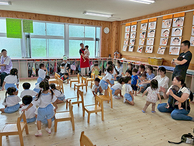 幼稚園で遊ぼう